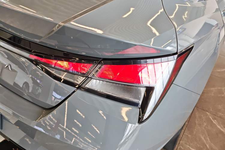 Used Hyundai Elantra 2021 1.5L CVT GLX Elite Edition
