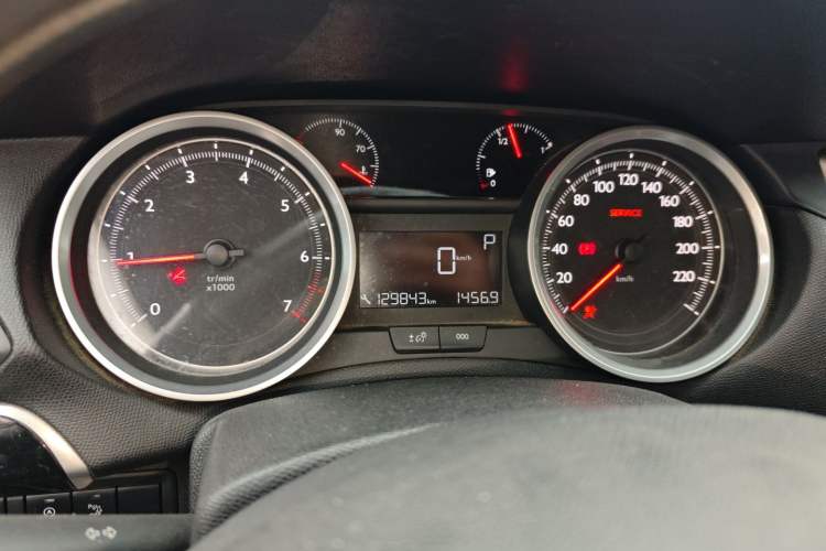 Used Peugeot 408 2014 1.8L Automatic Leading Edition