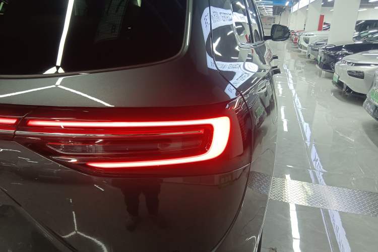 Used Hima AITO M7 2022 1.5T Four-Wheel Drive Luxury Edition
