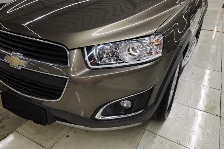 Used Chevrolet Captiva 2015 2.4L 4x4 Flagship Edition 7-Seater
