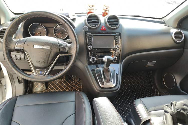 Used Haval H6 2016 Upgraded Model 1.5T Automatic Two-Wheel Drive Elite Version
