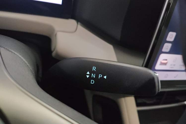 Used BYD Yuan UP 2025 Intelligent Driving Version 401 km Beyond-Range Edition