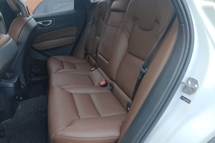 Used Volvo XC60 2018 T5 4x4 Smart Edition
