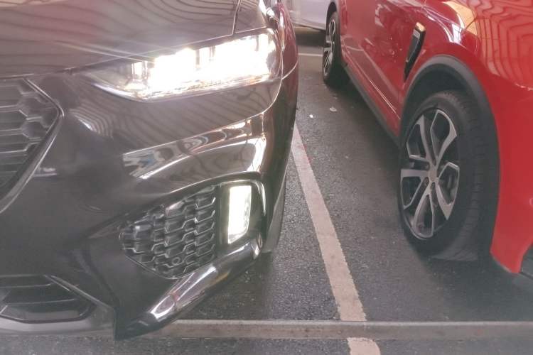 Used Wey VV7 2019 Upgraded Model 2.0T Flagship Version China VI
