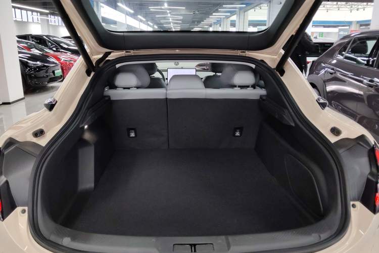 Used XPeng MONA M03 2024 620 with Ultra-Long Range
