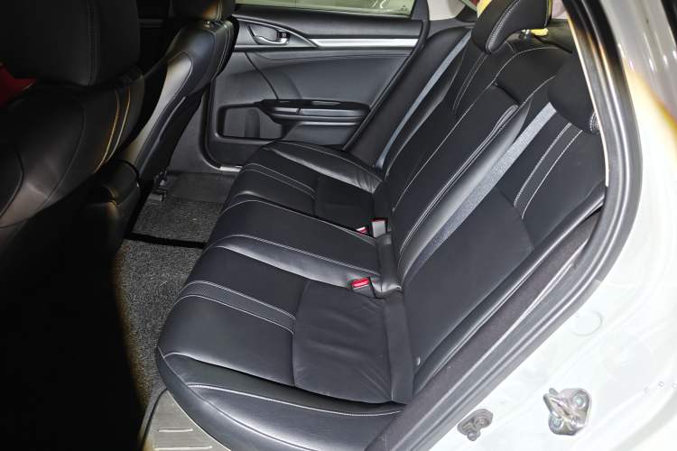 Used Honda Civic 2016 220TURBO CVT Prestige Edition
