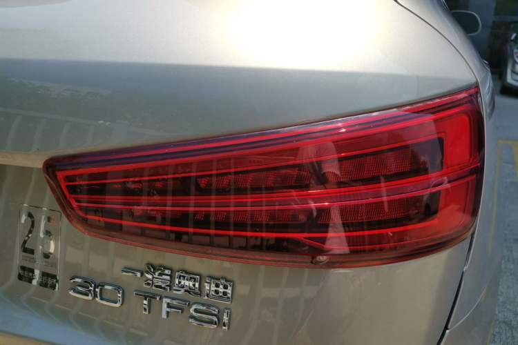 Used Audi Q3 2018 30 TFSI Fashion Edition Collector's Version
