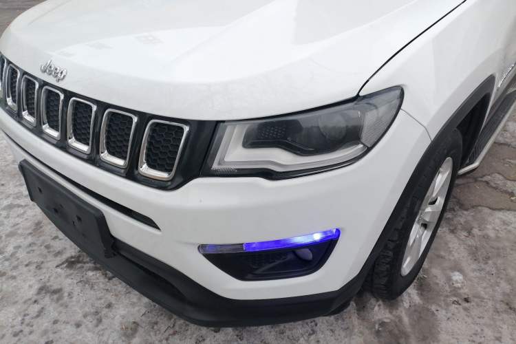 Used  Compass 2017 200T Automatic Family Edition
