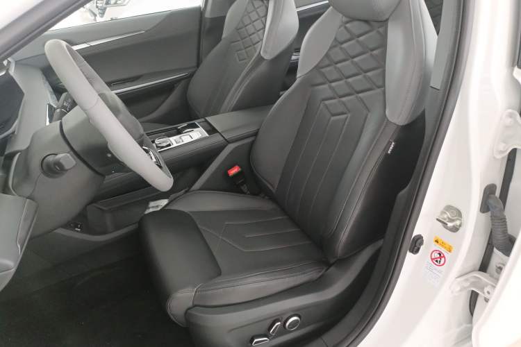 Used Changan Ruicheng PLUS 2023 1.5T DCT Navigation Edition
