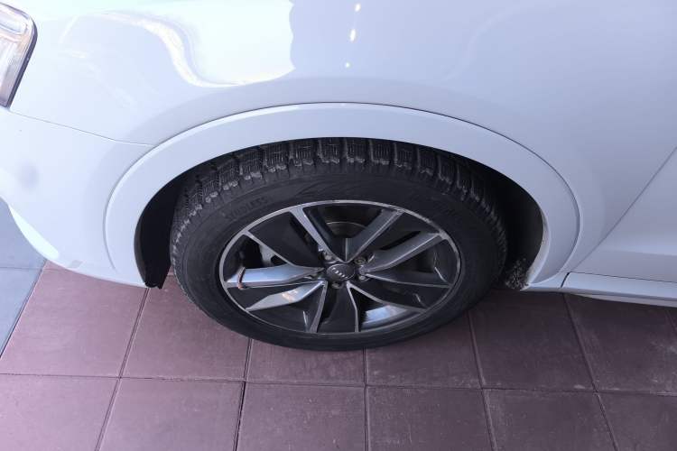 Used Audi Q3 2018 30th Anniversary Edition 40 TFSI quattro all-wheel-drive sport model
