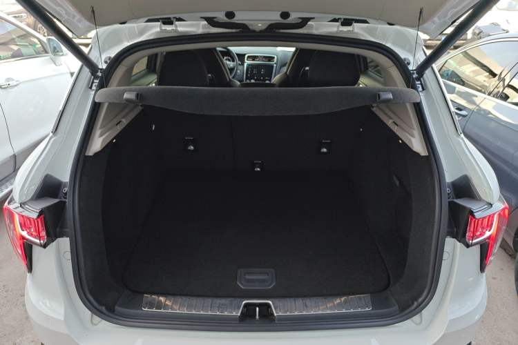 Used Lynk & Co 01 2017 2.0T Two-Wheel Drive Pro Edition
