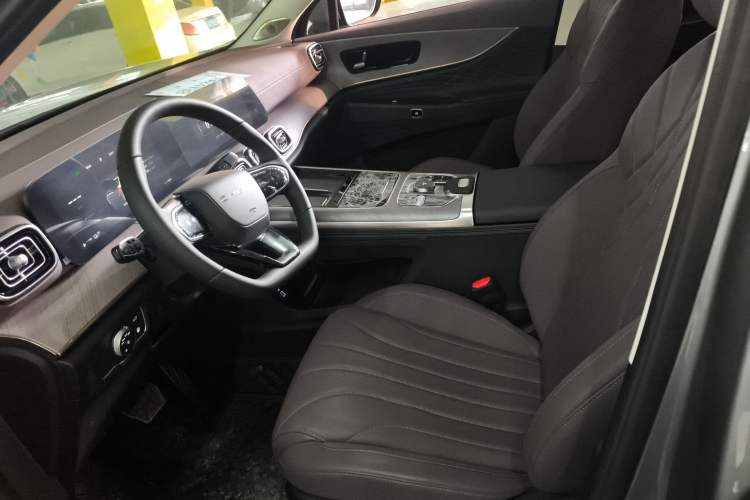 Used Chery Tiggo 9 C-DM 2025 1.5T 106KM Enjoy Edition 7 Seats Lithium Iron Phosphate
