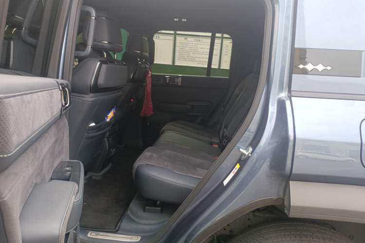 Used  Leopard 5 2023 Cloud Ride Flagship Edition
