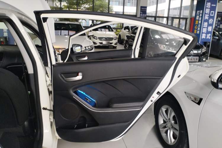 Used Kia K3 2016 1.6L Automatic GL
