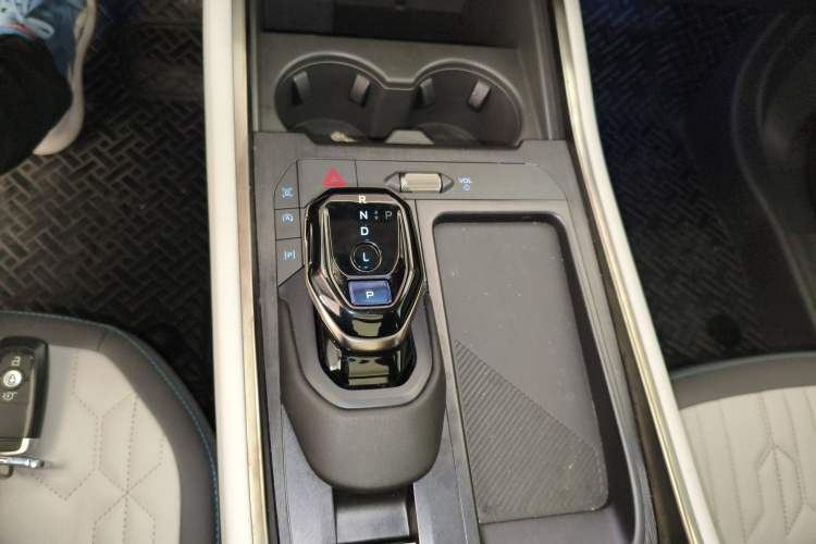 Used Ford Edge 2023 Ford Explorer L 2.0T EcoBoost Two-Wheel Drive 7-Seater Luxury Model
