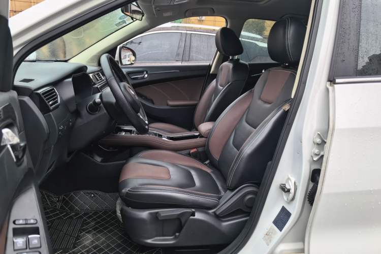 Used Dongfeng Fengon 580 2017 Revised Version 1.5T CVT Luxury Edition
