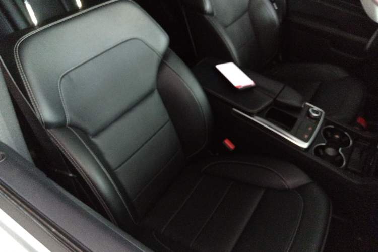 Used Mercedes-Benz M-Class 2014 ML 320 4MATIC
