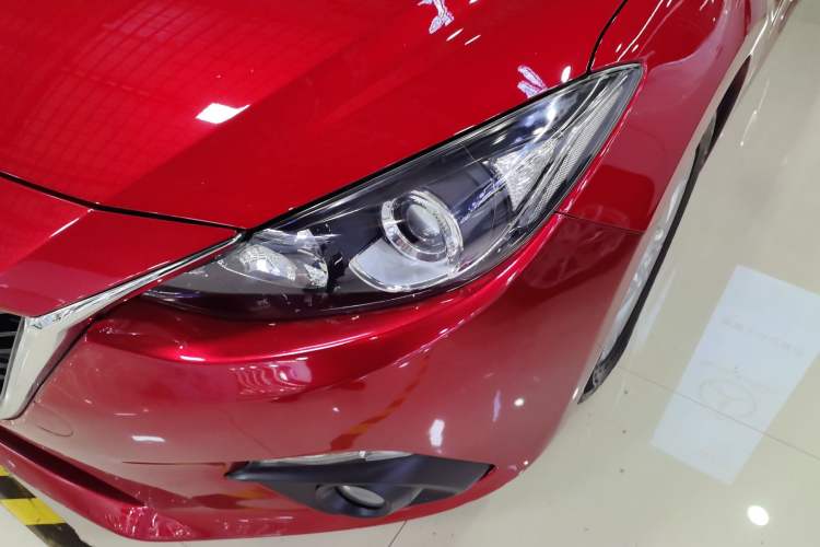 Used Mazda Mazda 3 Axela 2016 Sedan 1.5L Automatic Comfort Model