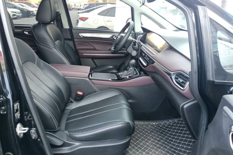 Used GAC Trumpchi M6 2023 PRO 270T DCT Luxury Edition
