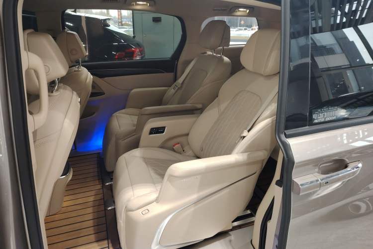 Used Buick GL8 2023 ES Lu Zun Luxury Model
