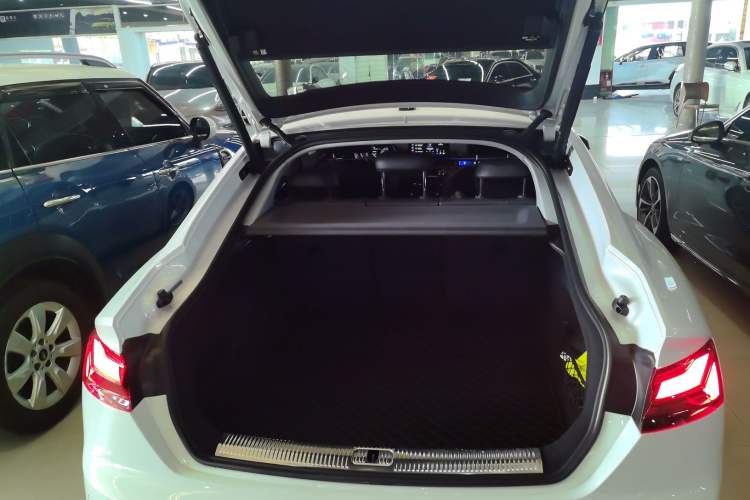 Used Audi A5 2024 Sportback 40 TFSI Fashionable and Dynamic Model
