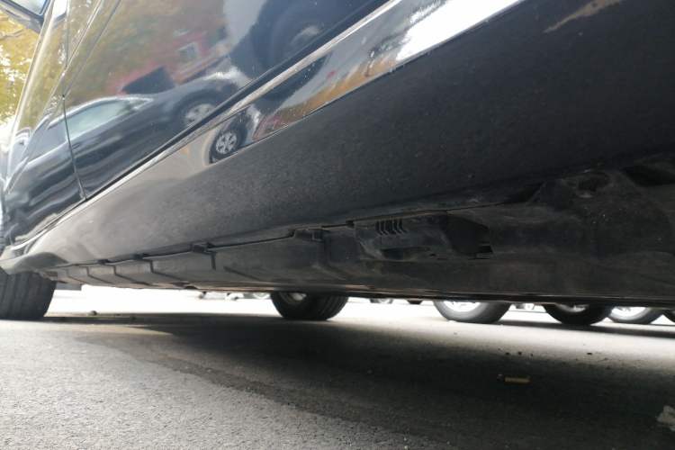 Used Mercedes-Benz R-Class 2011 R 300 L Luxury Model