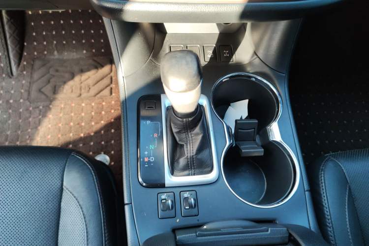 Used Toyota Highlander 2015 2.0T Four-Wheel Drive Luxury Edition 7-Seater
