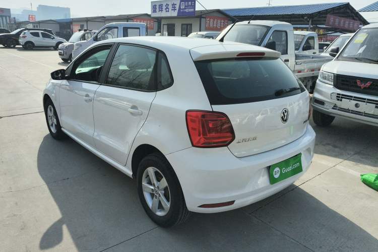 Used Volkswagen Polo 2016 1.4L Manual Fashion Model
