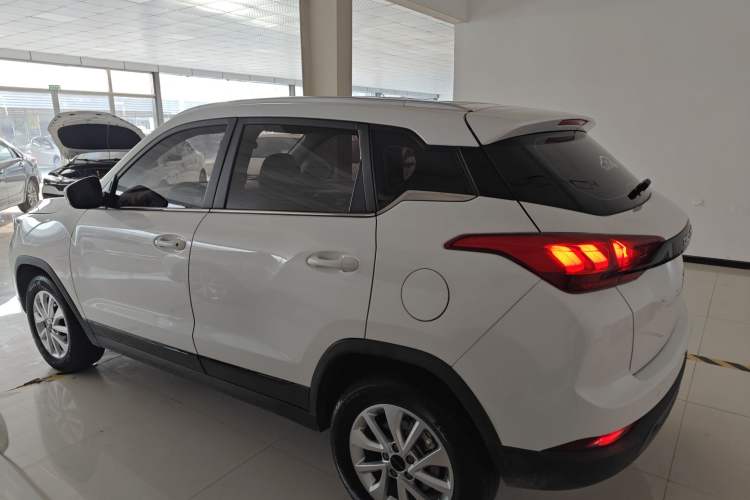 Used BAIC Beijing X3 2021 1.5T Manual Glory Edition

