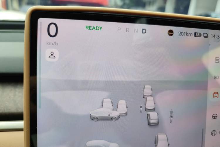 Used ONVO Luxeed L90 2025 Model—Max Six-Seater Version
