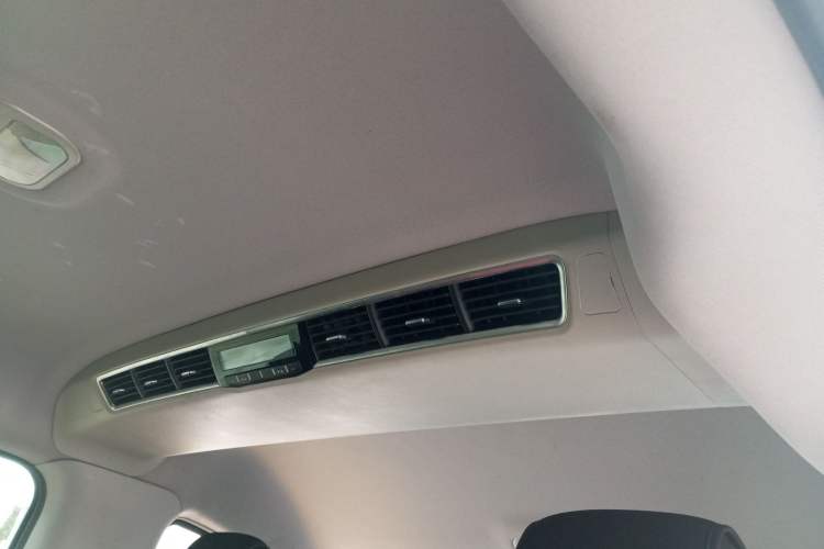 Used  M4 2016 2.0L manual luxury edition
