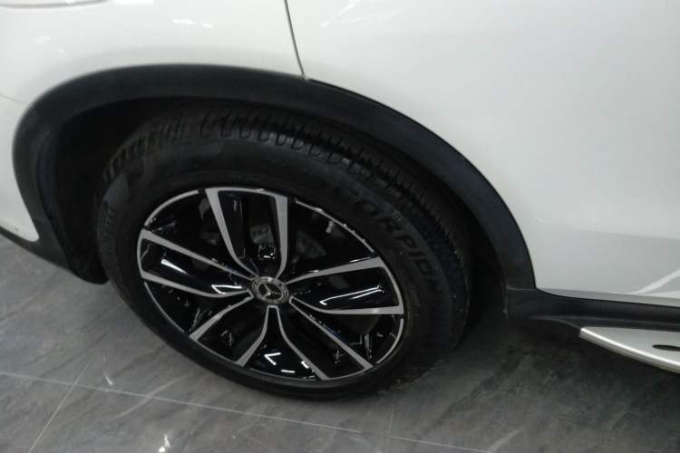 Used Mercedes-Benz GLC 2021 GLC 300 L 4MATIC Dynamic Model
