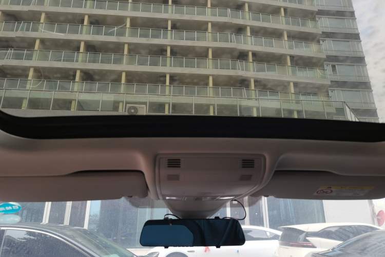 Used Volkswagen Tayron 2024 300TSI Two-Wheel-Drive Luxury Plus Advanced Version