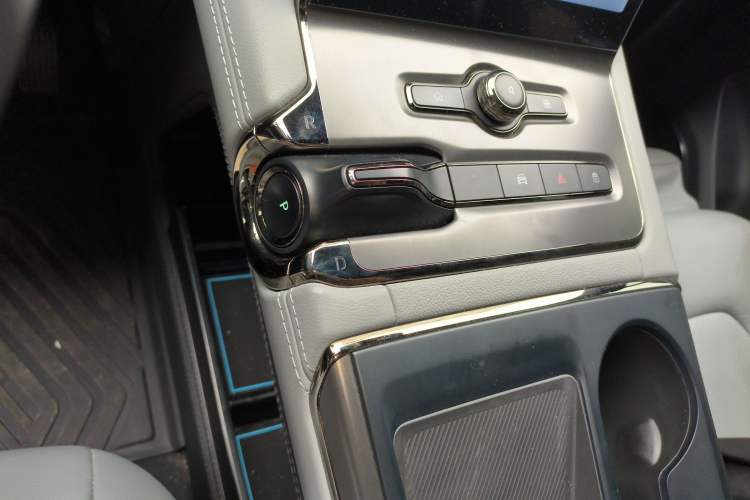 TDK.VehicleDetails.img