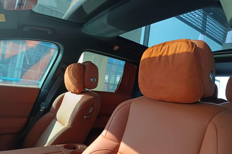 Used Li Auto L8 2024 PRO Model
