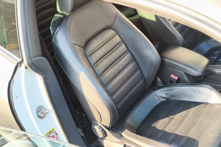 Used Volkswagen Scirocco 2015 R 2.0TSI
