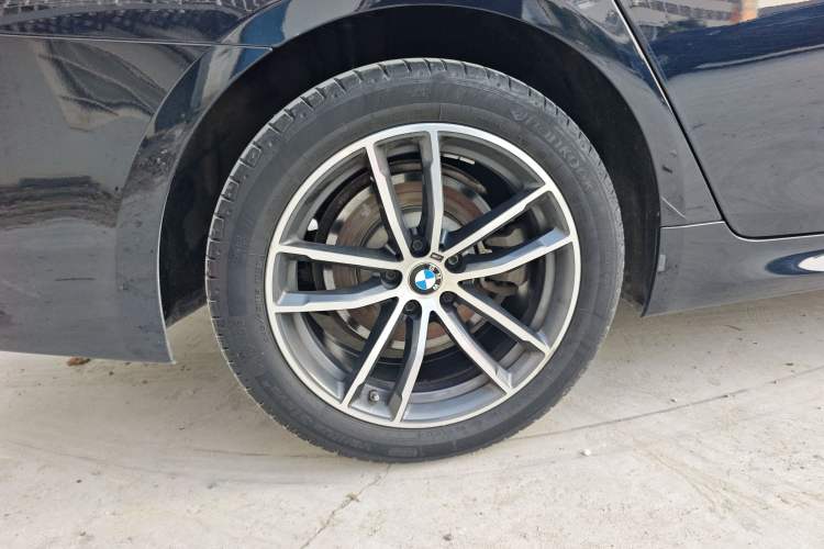 Used BMW 5 Series 2022 Second Facelift 525Li M Sport Package