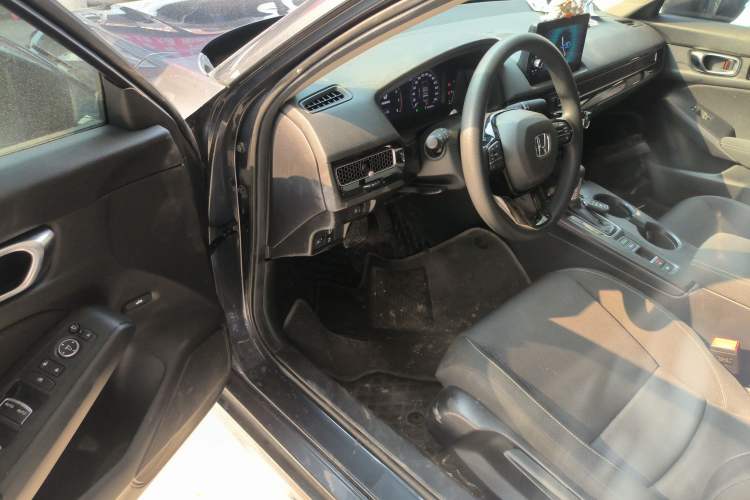 Used Honda Civic 2022 240TURBO CVT Dynamic Edition
