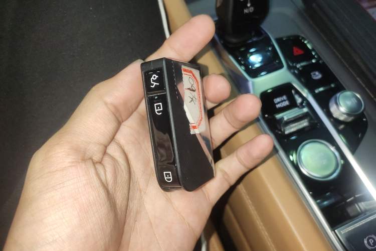 Used Lynk & Co 09 EM-P 2023 2.0TD EM-P Long-Range Version PM 7-Seater
