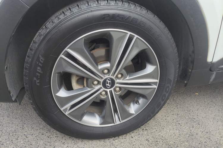 Used Hyundai ix25 2015 1.6L Automatic Two-Wheel Drive Smart GLS Trim
