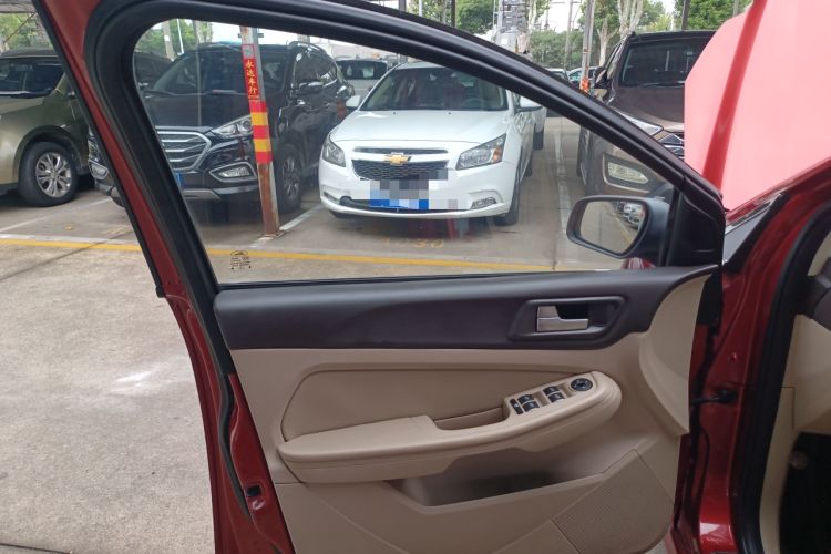 Used Ford Focus 2013 Hatchback Classic 1.8L Automatic Fashion Edition
