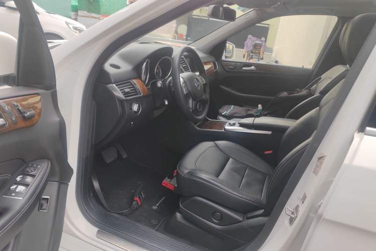 Used Mercedes-Benz M-Class 2014 ML 400 4MATIC Dynamic Model