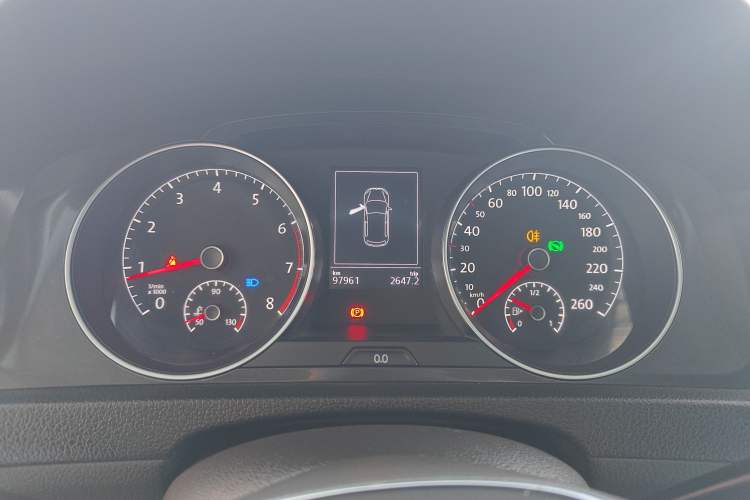 Used Volkswagen Golf 2017 230TSI Automatic Luxury Million-Vehicle Commemorative Edition
