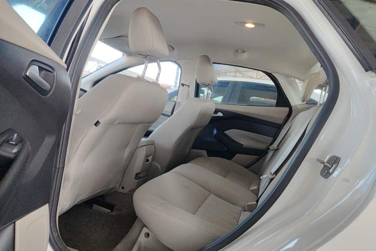 Used Ford Focus 2015 Sedan 1.6L Automatic Comfort Model