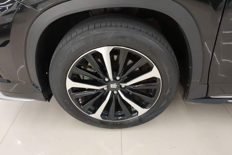 Used Toyota Crown Kluger 2022 2.5L HEV Four-Wheel Drive Flagship Edition
