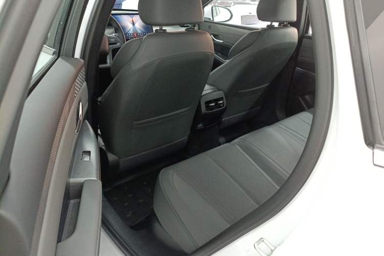 Used BYD Qin PLUS 2025 DM-i Smart Drive 120KM Superior Model
