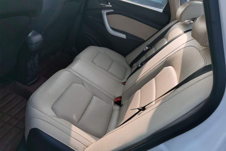 Used Changan Alsvin V7 2015 1.6L Manual Enjoyment Model China IV Standard