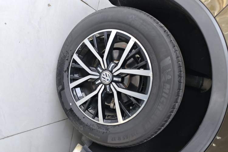 Used Volkswagen Tiguan L 2018 330TSI Automatic Two-Wheel Drive Luxury Edition
