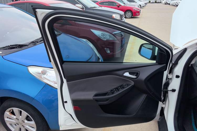 Used Ford Focus 2012 Hatchback 1.6L Automatic Comfort Model