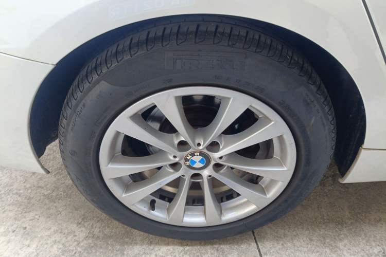 Used BMW 3 Series GT 2013 320i Leading Model
